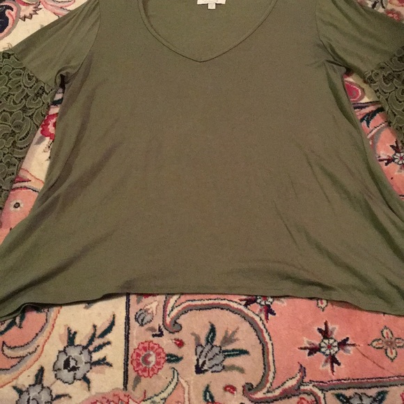 Bloomingdales Top - Picture 4 of 4